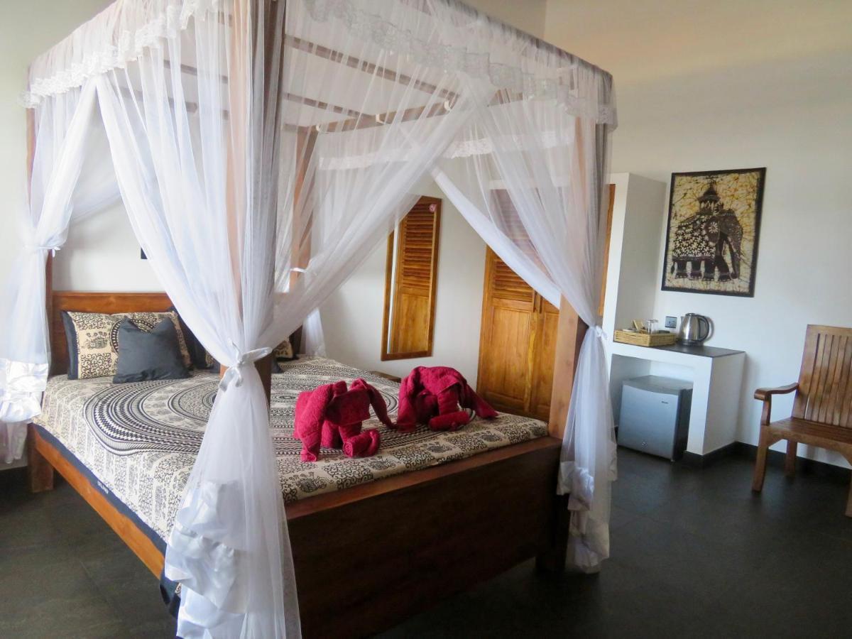 Thoduwawa Beach Villa Paiyagala Ngoại thất bức ảnh